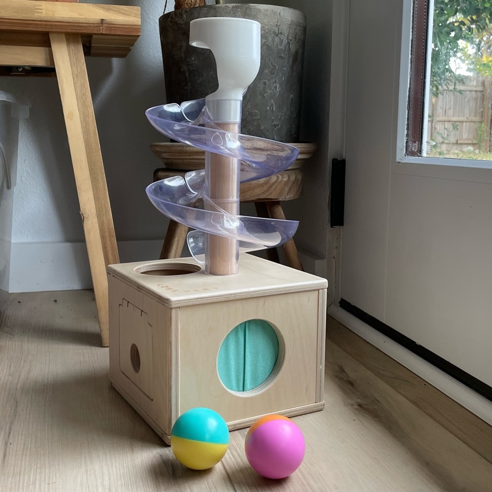 LOVEVERY Slide and Seek Ball Run with two balls